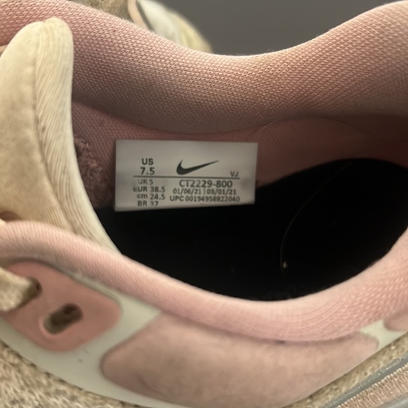 Nike ZoomX Invincible 7.5 - Picture 3 of 4